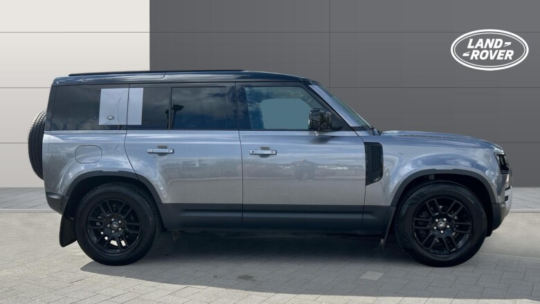 Land Rover Defender 3.0 D250 SE 110 5dr Auto Diesel Estate